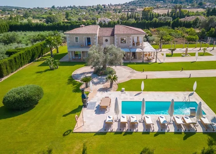 Luxurioeses Landhaus Mit Whirlpool Im Freien Und Pool, Ideal Fuer Veranstaltungen