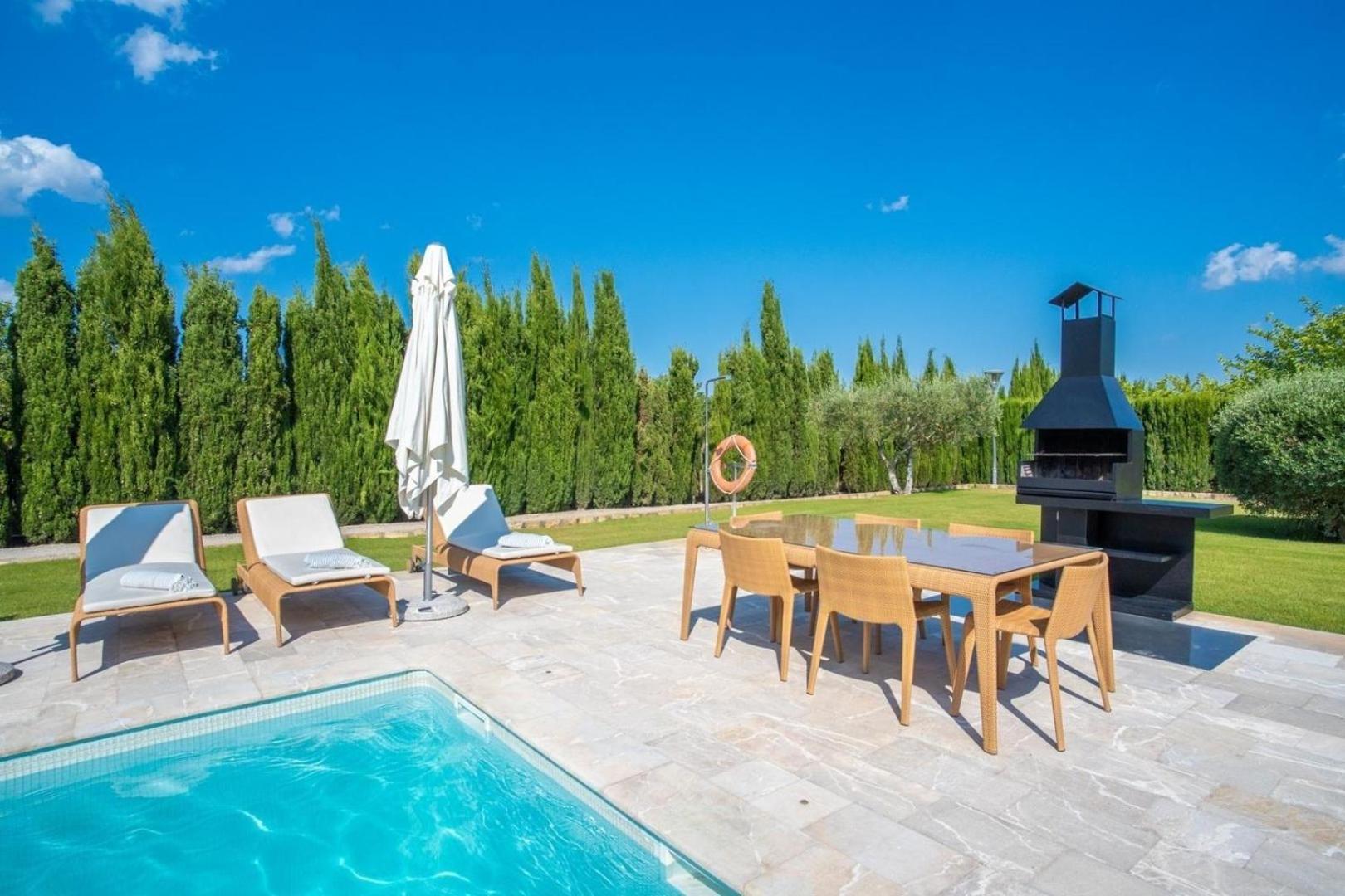 Ferienhaus Luxurioeses Mit Whirlpool Im Freien Und Pool, Ideal Fuer Veranstaltungen *
