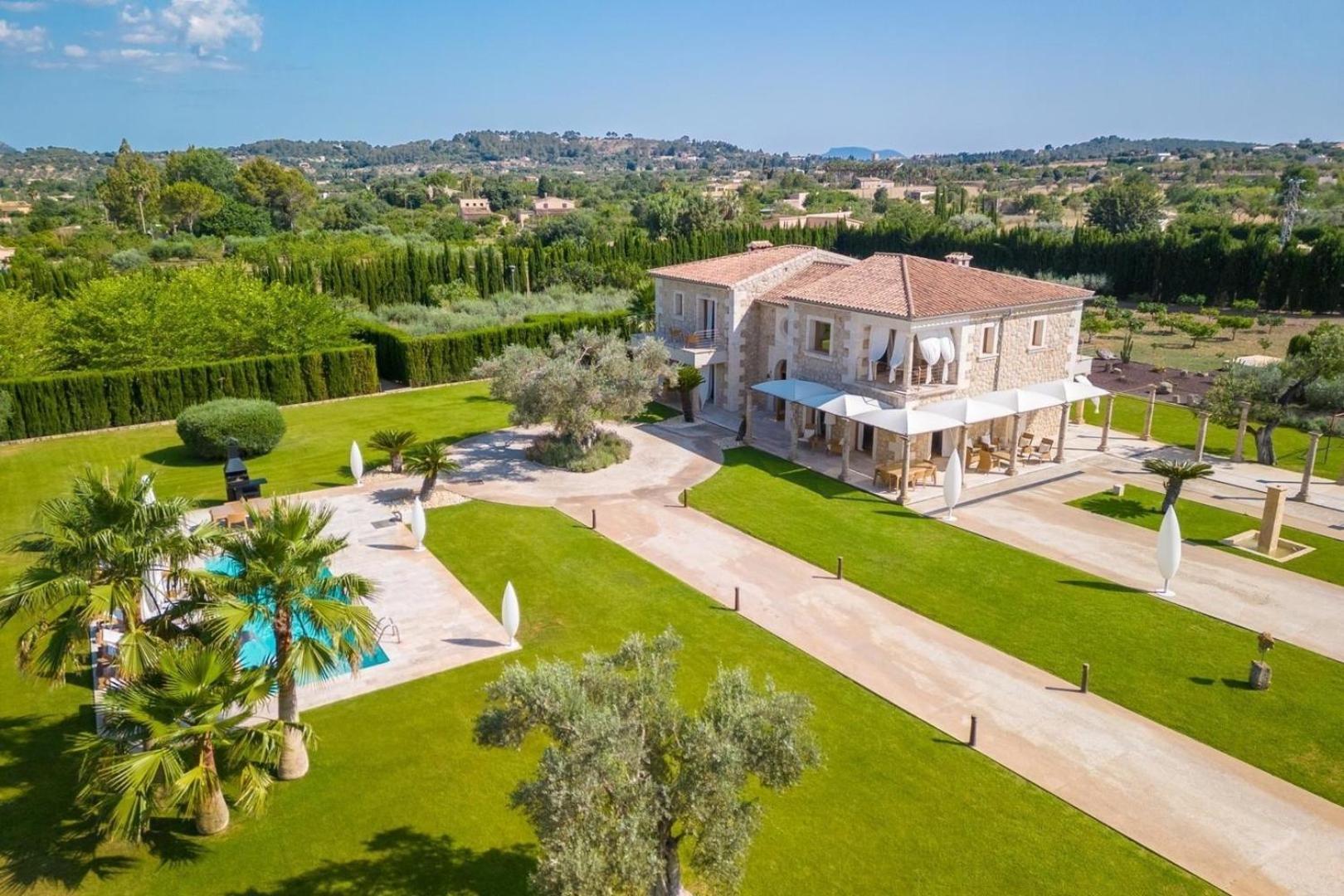 Luxurioeses Mit Whirlpool Im Freien Und Pool, Ideal Fuer Veranstaltungen Ferienhaus Selva (Mallorca)